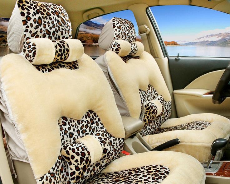 汽車裝飾材料如地墊、靠墊等也是甲醛異味的來源 汽車裝飾材料如地墊、靠墊等也是甲醛異味的來源