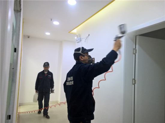 西安甲醛治理公司在實施光觸媒作業