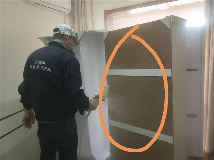 甲醛超標3倍！家里有這樣的板材家具要注意了！